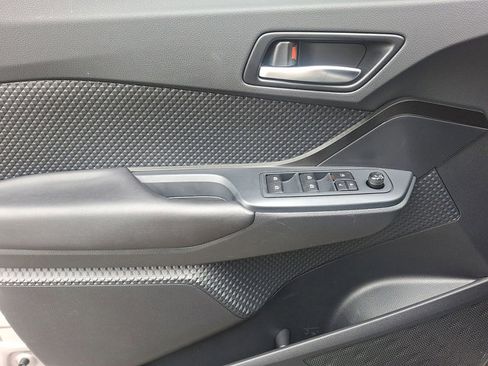 Used 2019 Toyota C-HR LE image 12