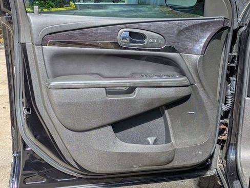 Used 2016 Buick Enclave Premium image 9