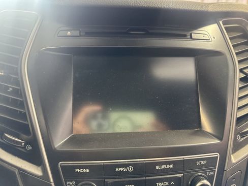 Used 2017 Hyundai Santa Fe SE w/ SE Premium Package 02 image 19