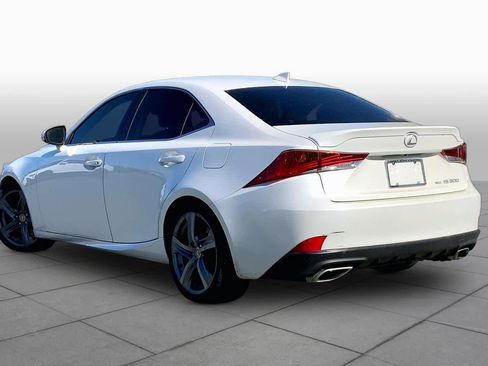 Used 2019 Lexus IS 300 AWD image 11