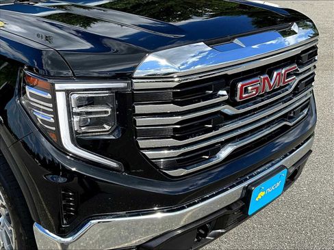 Used 2024 GMC Sierra 1500 SLT image 33