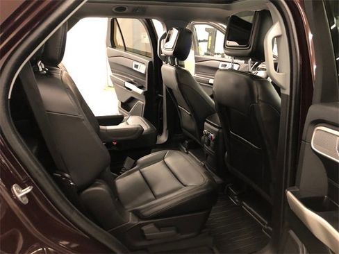 Used 2023 Ford Explorer XLT w/ Equipment Group 202A image 35