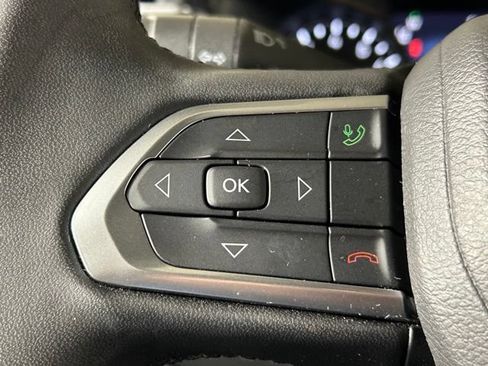 Used 2024 Jeep Compass Latitude AWD/4WD image 25