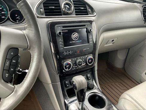 Used 2016 Buick Enclave Leather w/ Trailering Package FWD image 9