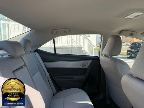 Used 2015 Toyota Corolla LE image 14