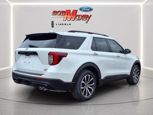 Used 2020 Ford Explorer ST w/ Premium Technology Package AWD/4WD image 4