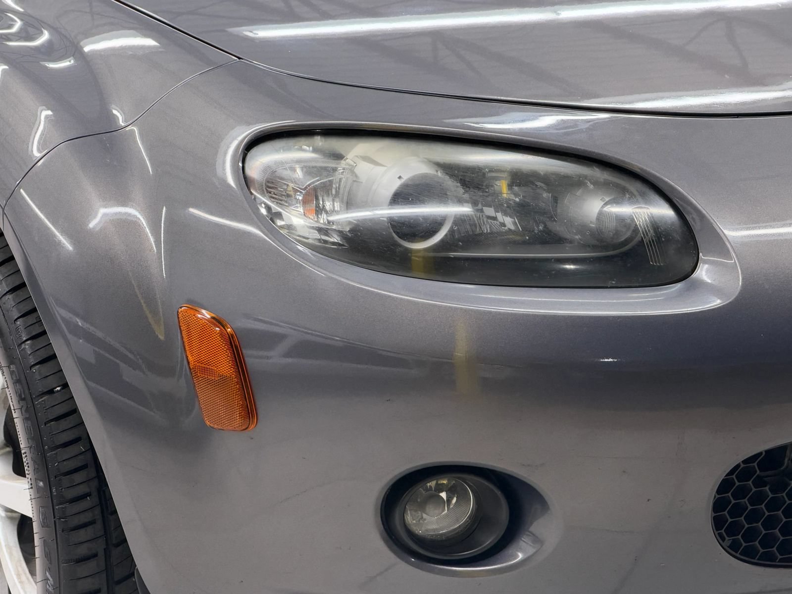 Used 2007 MAZDA MX-5 Miata Grand Touring w/ Premium Pkg RWD image 6