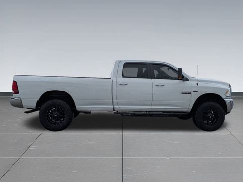 Used 2016 RAM 2500 SLT image 7