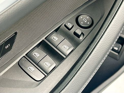 Certified 2025 BMW 430i xDrive w/ Premium Package image 22