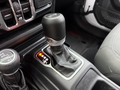 Used 2021 Jeep Wrangler Unlimited Sport AWD/4WD image 21