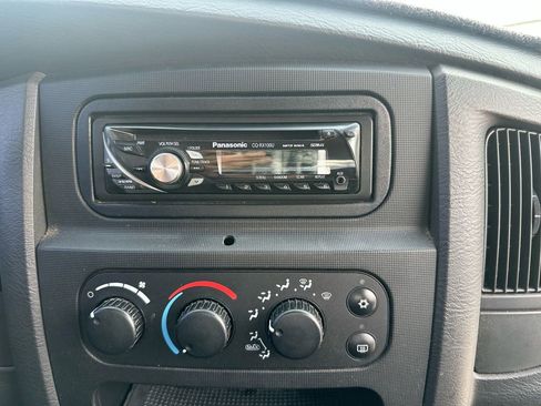 Used 2002 Dodge Ram 1500 Truck ST AWD/4WD image 19