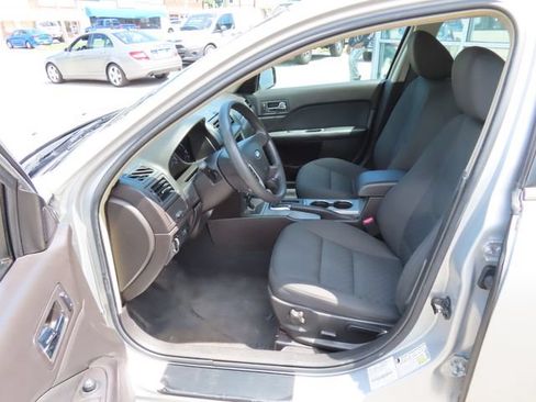 Used 2010 Ford Fusion SE FWD image 13