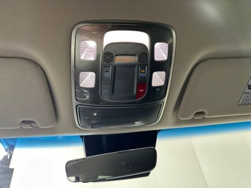 Used 2025 Genesis GV70 2.5T image 24