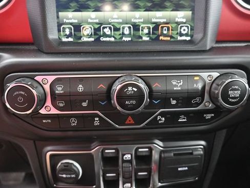 Used 2022 Jeep Gladiator Rubicon w/ LED Lighting Group AWD/4WD image 20