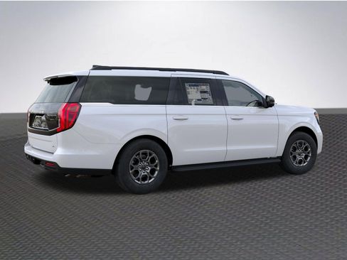 New 2027 Ford Expedition Max Active RWD image 6