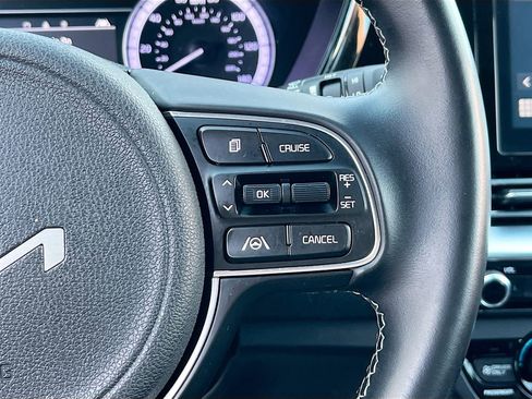 Certified 2022 Kia Niro LXS image 21