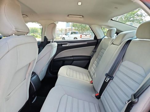 Used 2018 Ford Fusion S image 26