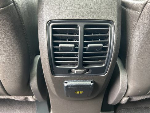 Used 2015 Ford Escape Titanium image 39