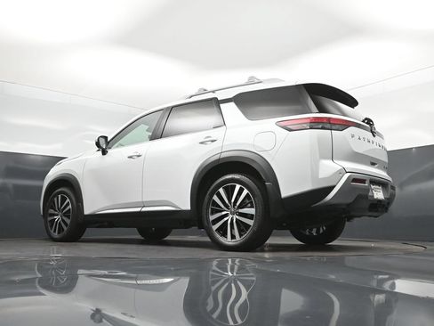 Used 2025 Nissan Pathfinder Platinum w/ Cargo Package FWD image 41