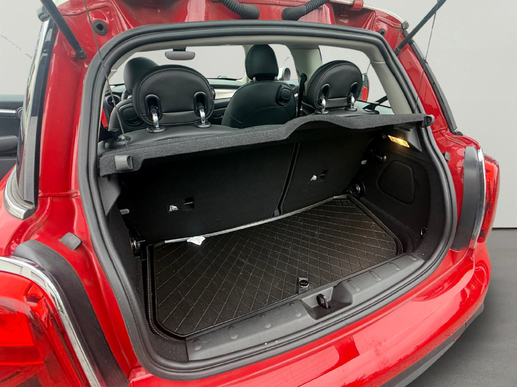 Used 2023 MINI Cooper 2-Door Hardtop FWD image 30