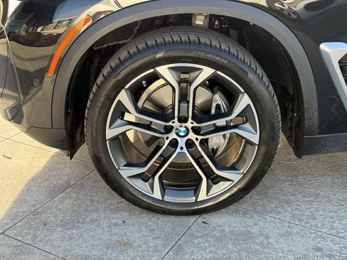 Used 2025 BMW X5 sDrive40i w/ Premium Package image 13