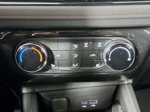 Used 2024 Chevrolet TrailBlazer RS w/ Driver Confidence Package image 23