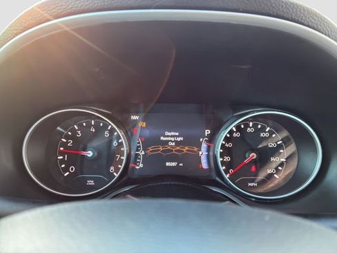 Used 2019 Jeep Compass Latitude w/ Popular Equipment Group image 6