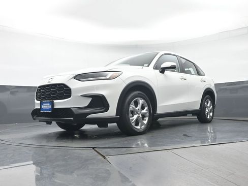 Certified 2023 Honda HR-V LX image 28