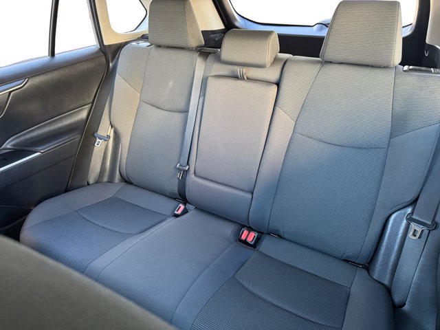 Used 2023 Toyota RAV4 LE AWD/4WD image 11