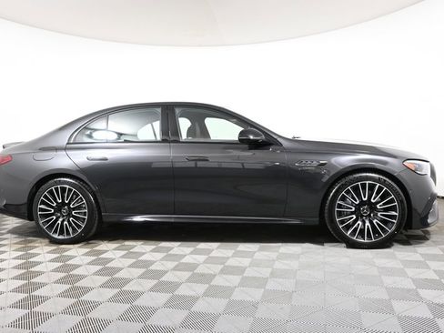 New 2026 Mercedes-Benz E 53 AMG e 4MATIC Sedan image 8