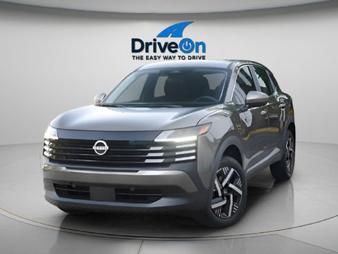 Used 2025 Nissan Kicks SV image 17