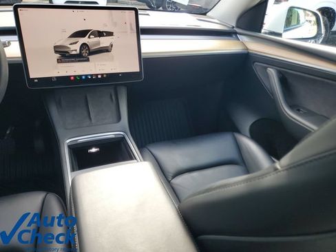 Used 2023 Tesla Model Y Long Range AWD/4WD image 11