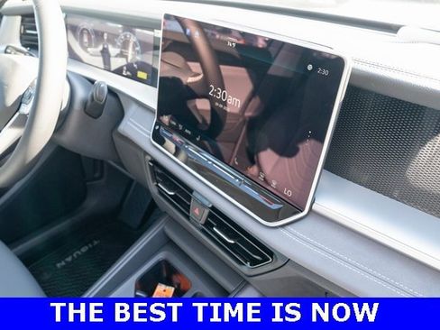 New 2025 Volkswagen Tiguan SE image 41