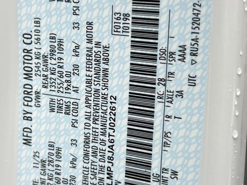 New 2026 Lincoln Nautilus Premier w/ Equipment Group 102A image 22