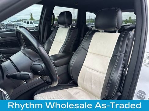 Used 2019 Jeep Grand Cherokee Altitude AWD/4WD image 33