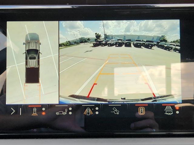 Used 2025 GMC Sierra 2500 Denali Ultimate AWD/4WD image 16