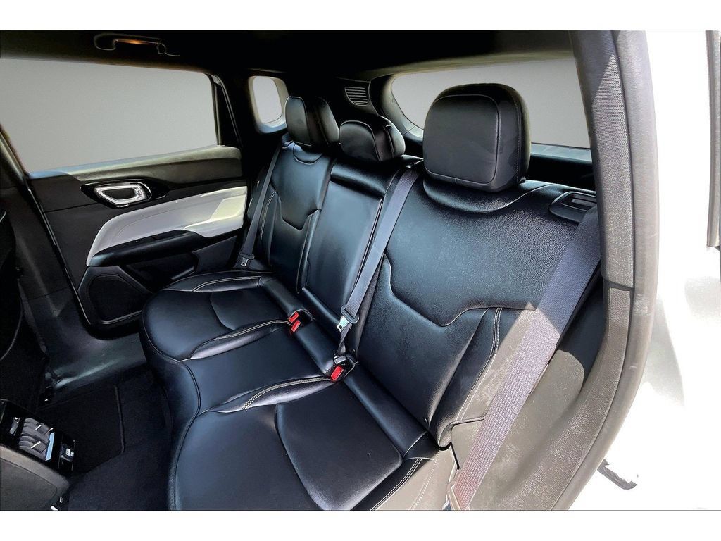 Certified 2026 Jeep Compass Limited AWD/4WD image 25