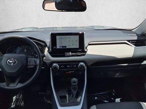 Used 2024 Toyota RAV4 XLE FWD image 12