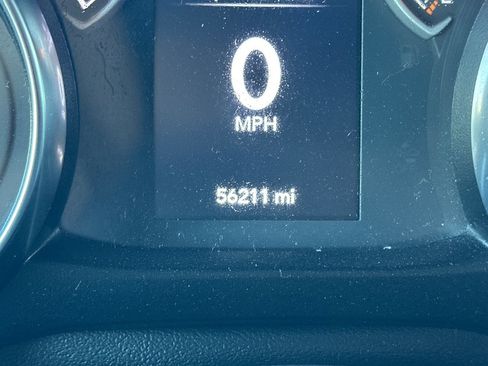 Used 2022 Jeep Gladiator Sport image 26