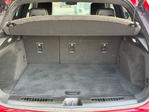 Used 2022 Cadillac XT4 Premium Luxury w/ Safety Alert Package image 9