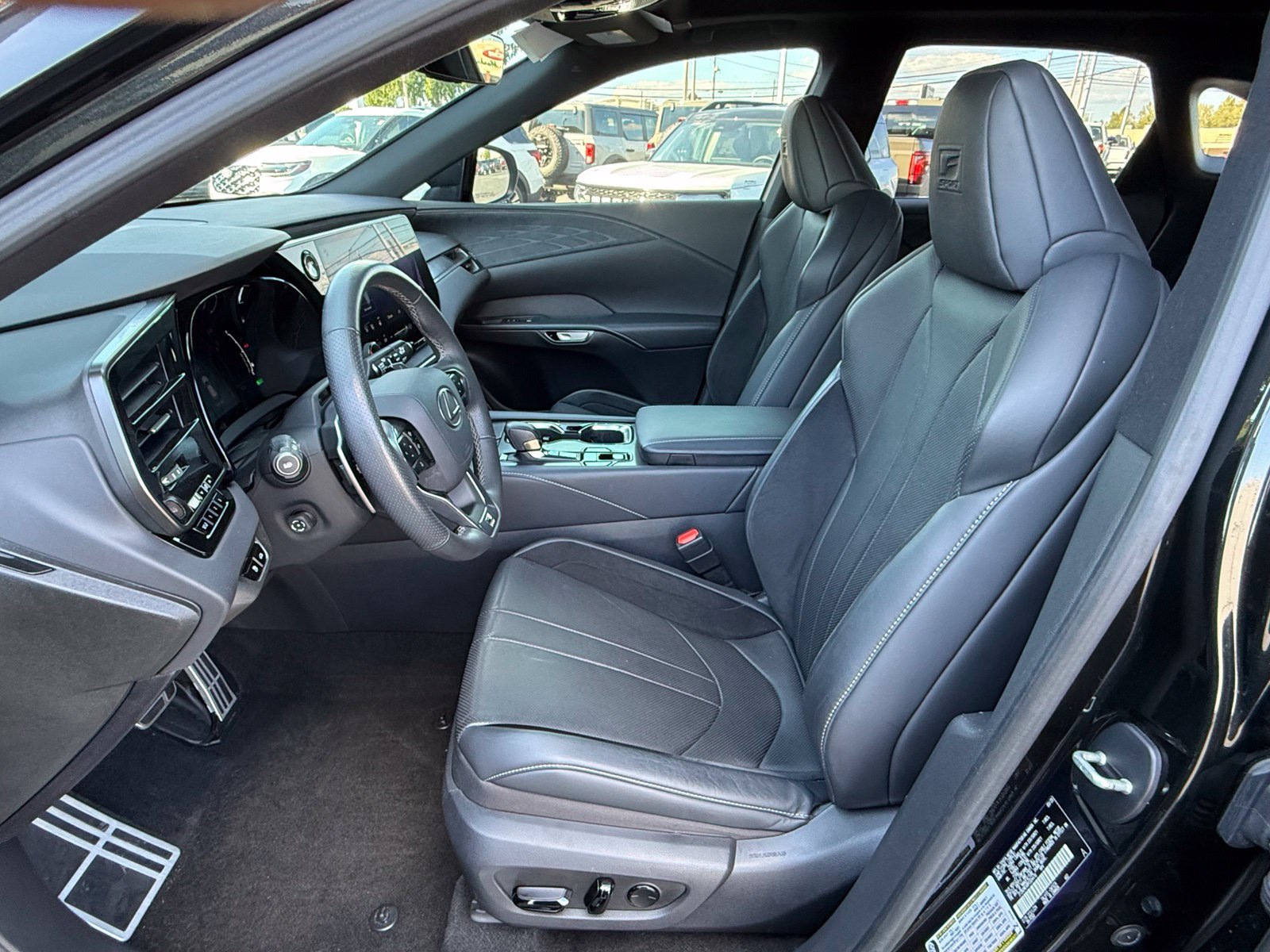 Used 2023 Lexus RX 500h F Sport AWD/4WD image 13