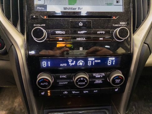 Used 2020 Subaru Ascent Limited w/ Technology Package image 22