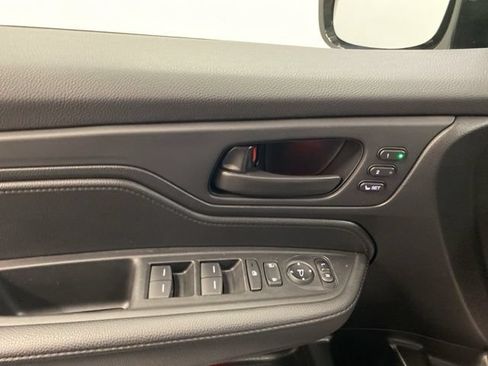 Used 2025 Honda Odyssey Sport-L image 19