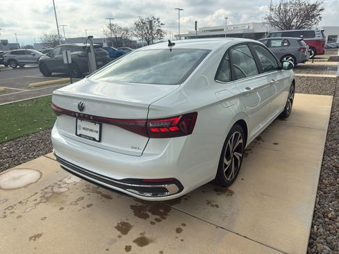 New 2026 Volkswagen Jetta SEL image 4