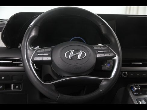 Certified 2024 Hyundai Palisade SEL FWD image 7