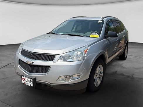 Used 2012 Chevrolet Traverse LS FWD image 4