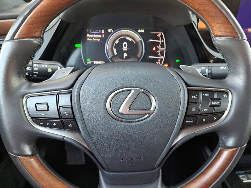 Used 2023 Lexus ES 300h Ultra Luxury w/ Accessory Package (Z2) FWD image 30