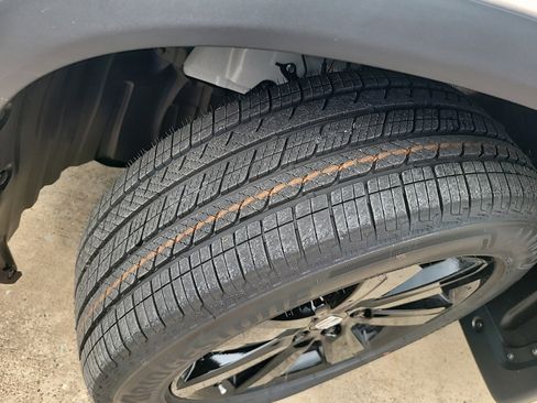 New 2025 Honda Pilot Black Edition image 12