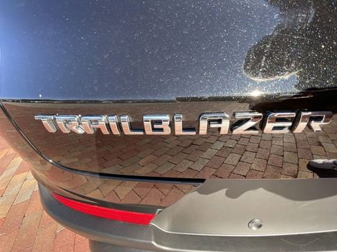 Used 2025 Chevrolet TrailBlazer LS w/ LS Convenience Package image 34