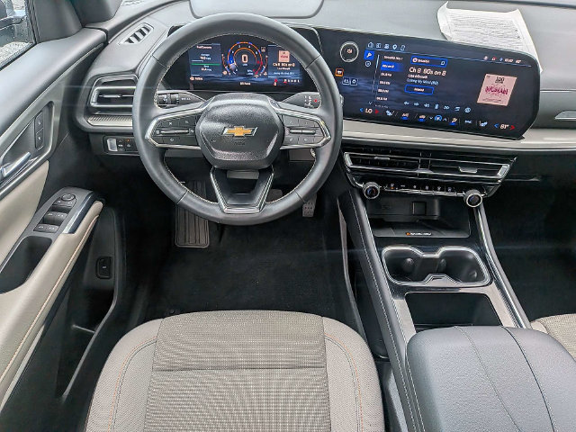 Used 2026 Chevrolet Traverse LT w/ Driver Confidence Package FWD image 17